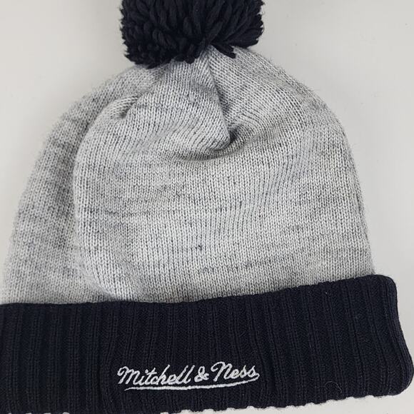 NBA Brooklyn Nets Mitchell & Ness Winter Ski Hat Cuffed Pom Beanie - Picture 4 of 10
